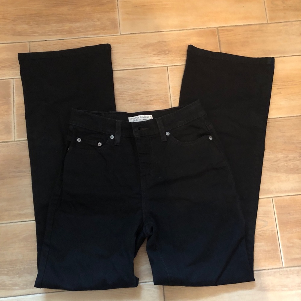 LEVIS black jeans size 6